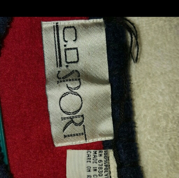 Sweater - Picture 5 of 6